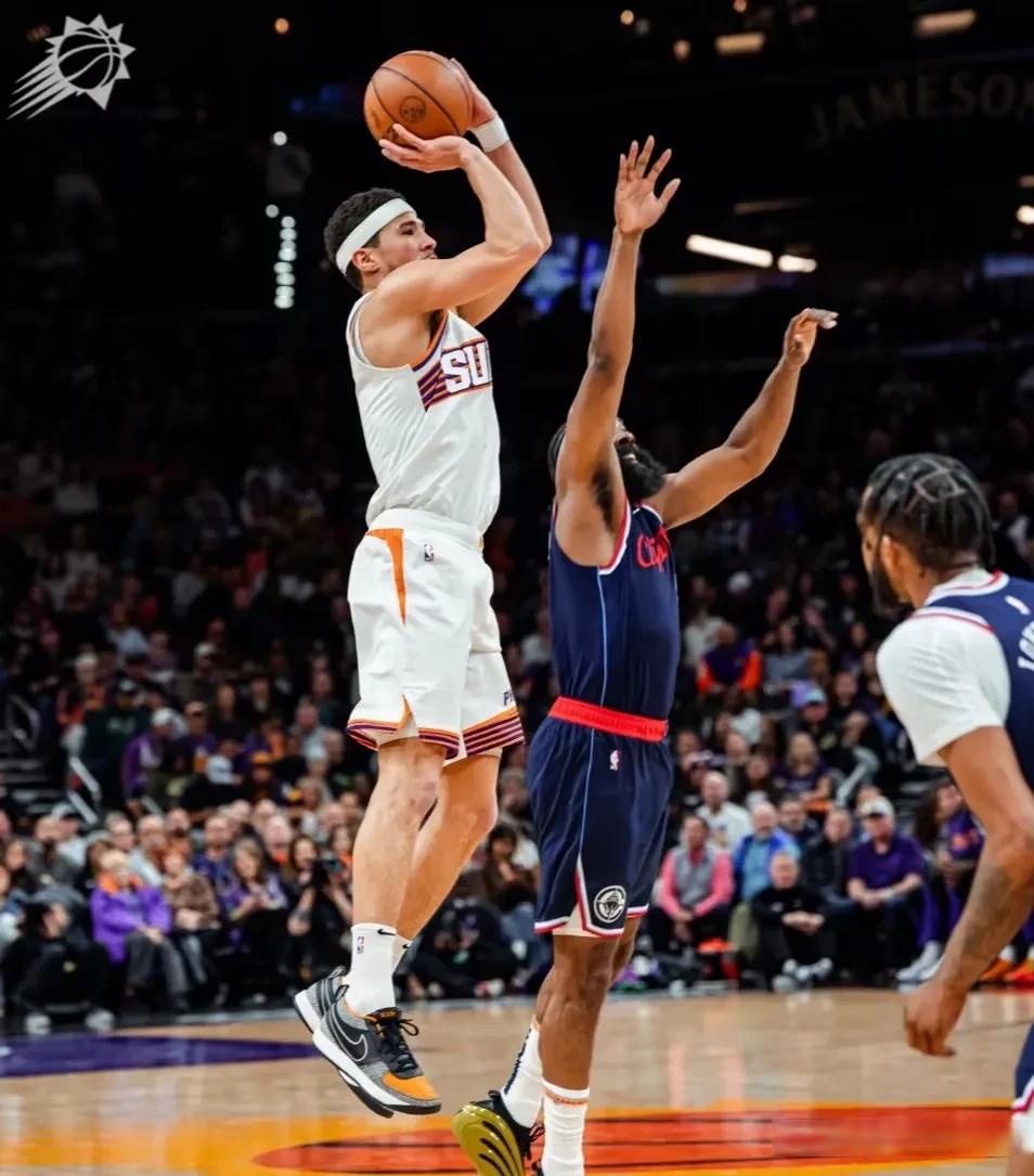 包含太阳队战胜快船队，晋级NBA季后赛次轮的词条