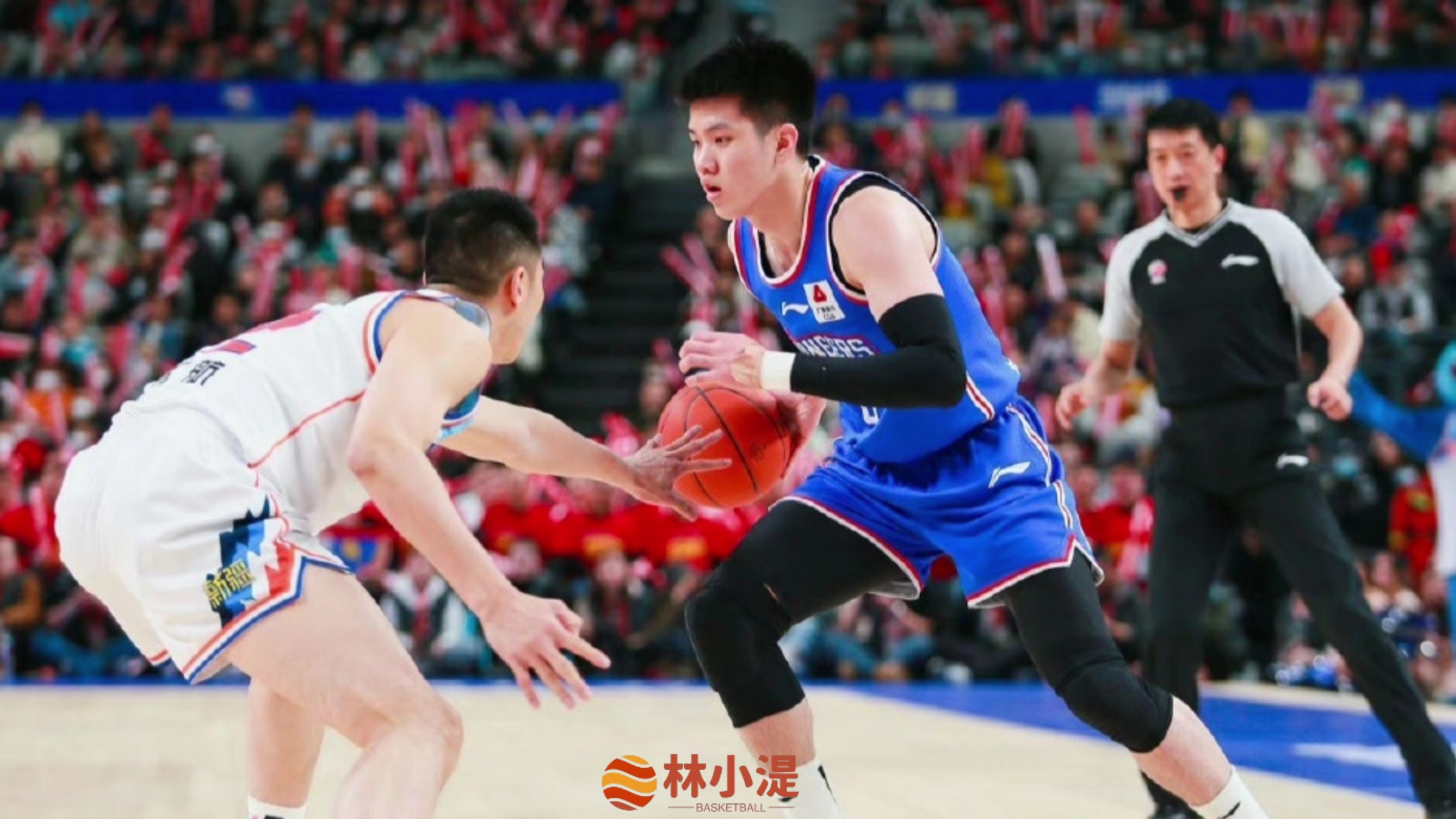 CBA联赛转播权出售给新媒体公司，网友热议背后利益关系 